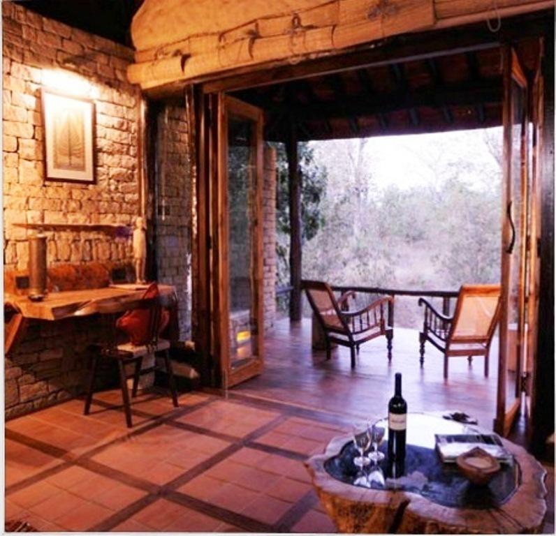 Kanha Earth Lodge Mandlā Camera foto