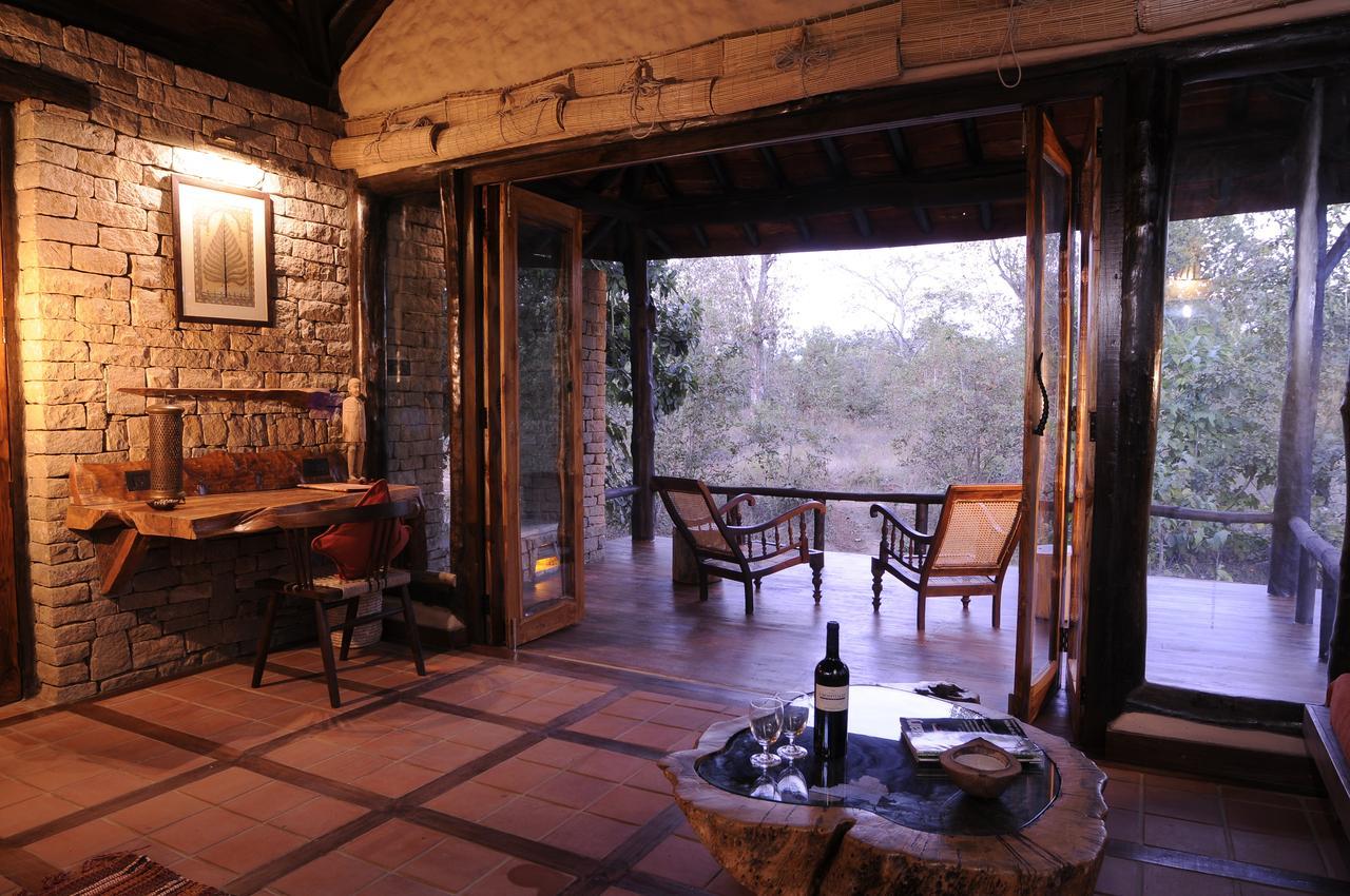 Kanha Earth Lodge Mandlā Camera foto